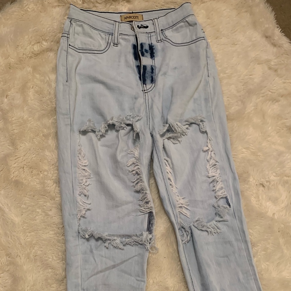 High waisted jeans